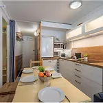In-out - Heart Of Superb Apartment, Wifi - Les Duplex Des Lauzieres Apartment *